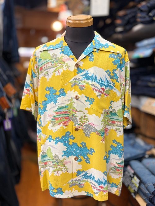 Sun Surf  SHROT SLEEVE　RAYON HAWAIIAN SHIRT “ANCIENT CAPITAL” SS39618