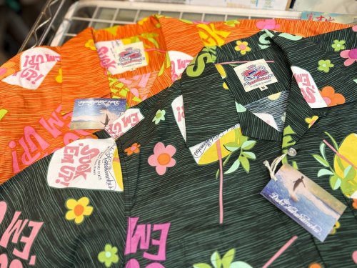 Sun Surf　DUKE KAHANAMOKU　 COTTON HAWAIIAN SHIRT “SUCK EM UP!” DK39640