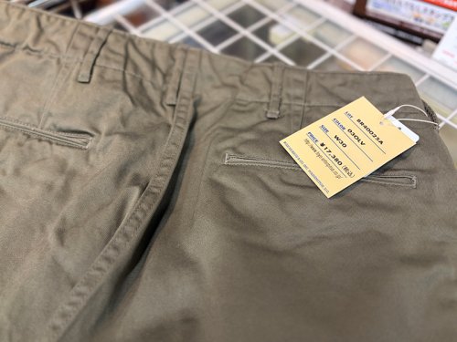   “BUZZ RICKSON'S　ORIGNAN SPEC CHINOS” BR40025A  Col：オリーブ*03